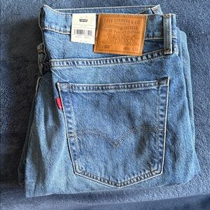 Levi's Classic Straight Men's Jeans in Denim Blue